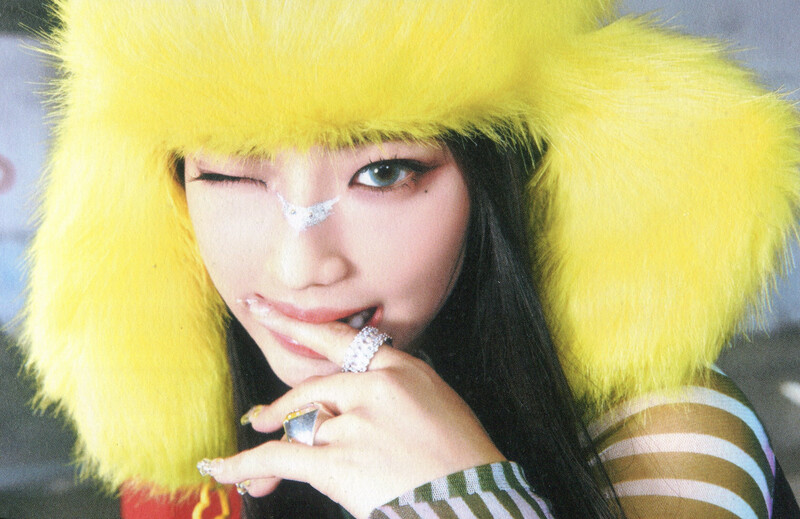 BABYMONSTER - 1st Album 'DRIP' [Scans] documents 6