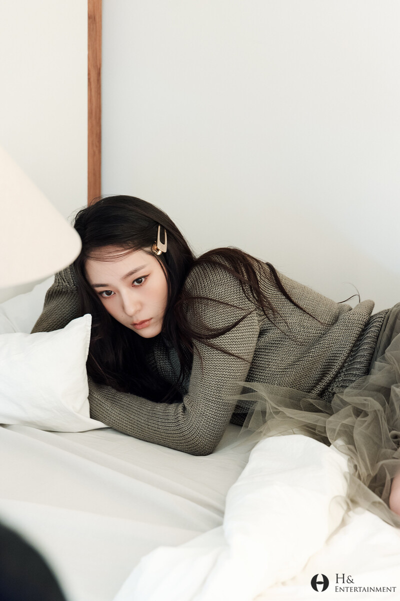 230221 H& Naver Post - Krystal documents 5