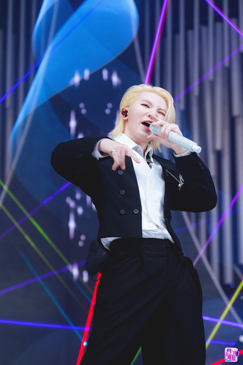 240505 SEVENTEEN Woozi - 'MAESTRO' at Inkigayo documents 3