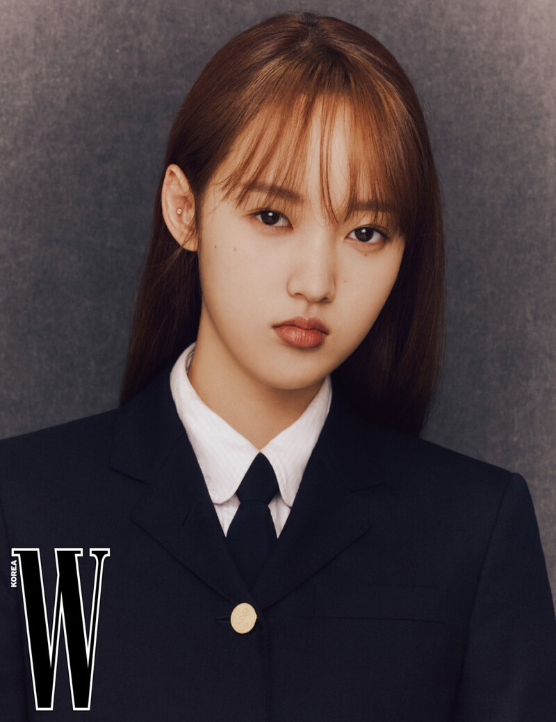 Weki Meki for W Korea Magazine December 2021 Issue documents 7