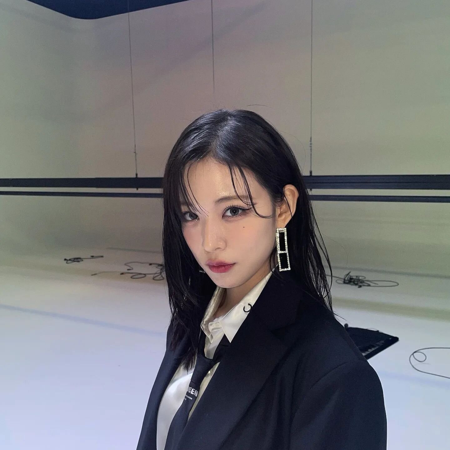 220226 fromis_9 Instagram Update - Chaeyoung | kpopping
