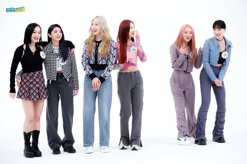 220413 MBC Naver Post - Dreamcatcher at Weekly Idol documents 2