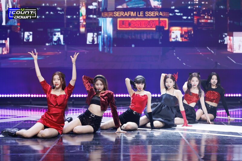220512 LE SSERAFIM - 'Fearless' at M Countdown documents 6