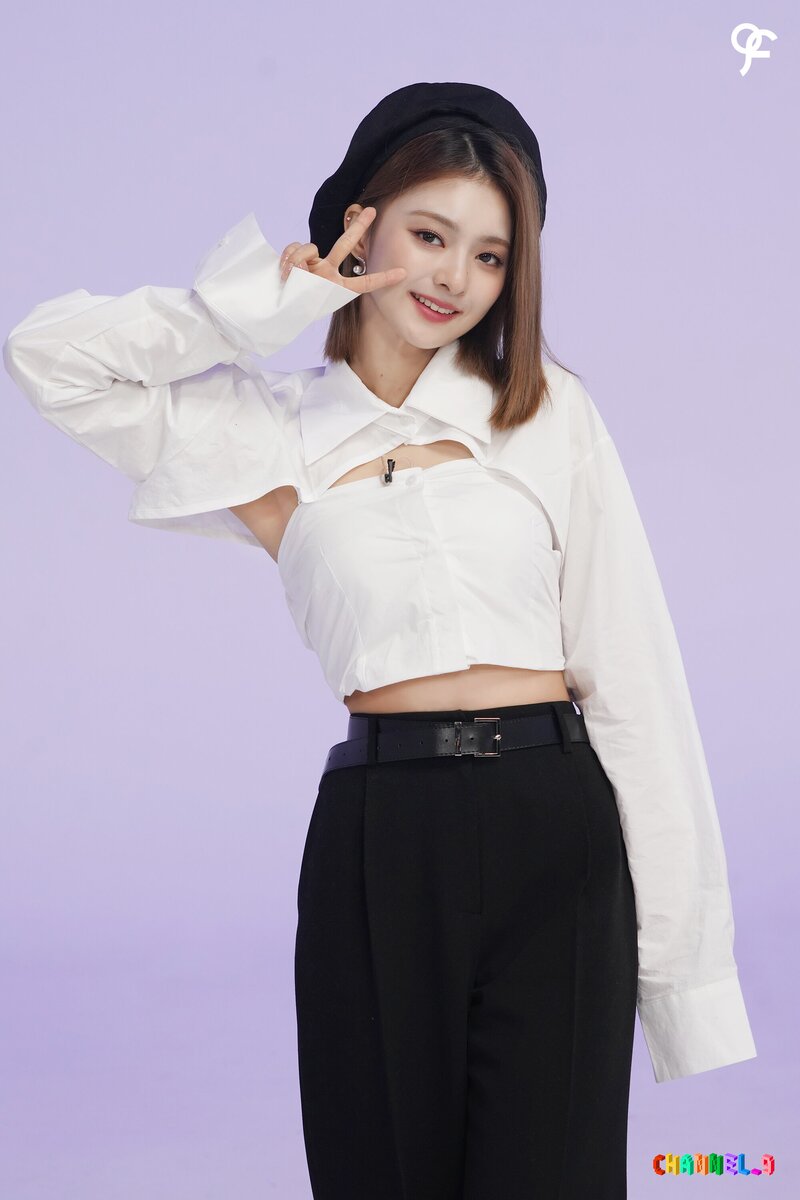 221130 fromis_9 Weverse - <CHANNEL_9> EP49-50 Behind Photo Sketch documents 18