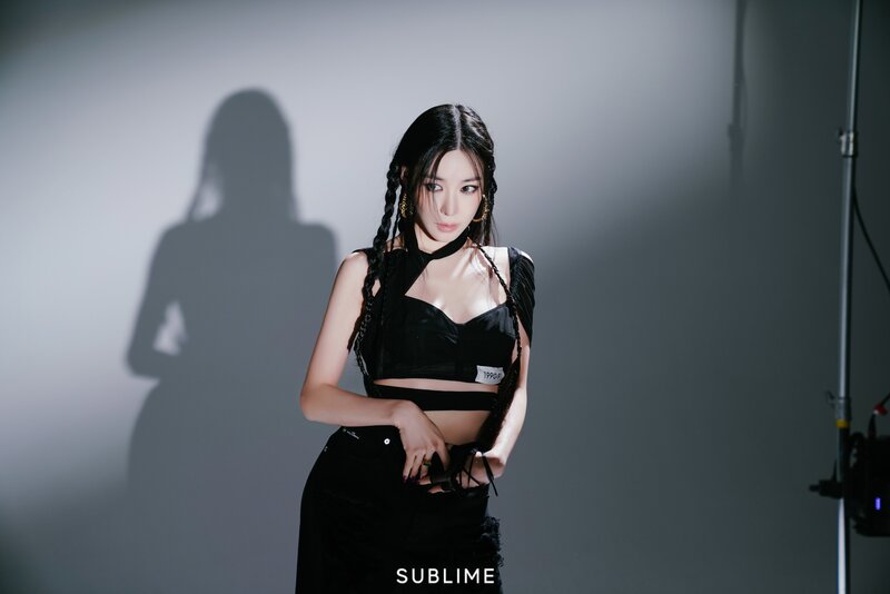 230401 SUBLIME Naver Post - Tiffany Young - GQ Photoshoot Behind documents 1