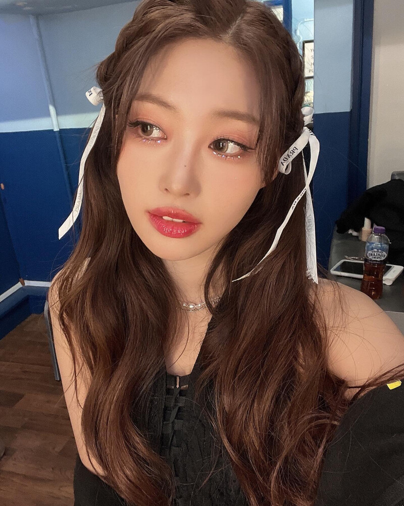 240131 EVERGLOW Sihyeon Instagram Update documents 3