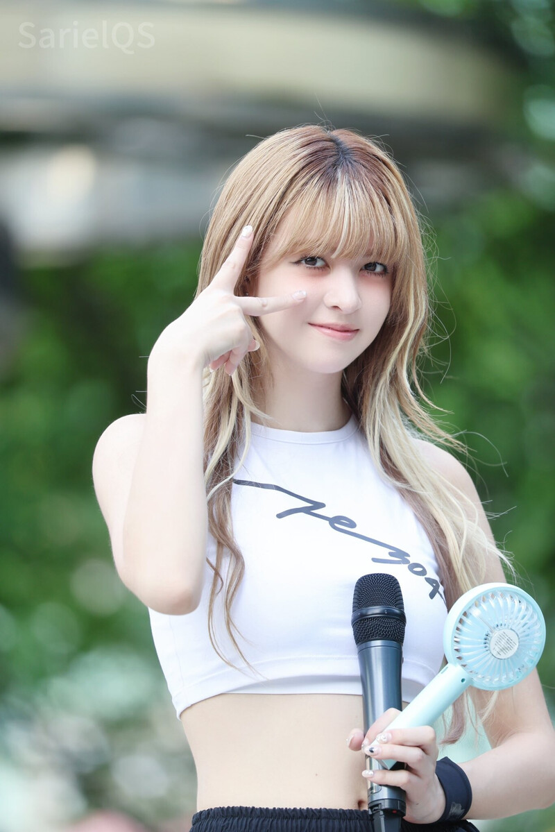 240907 NMIXX Lily - Music Core Mini Fanmeeting documents 3