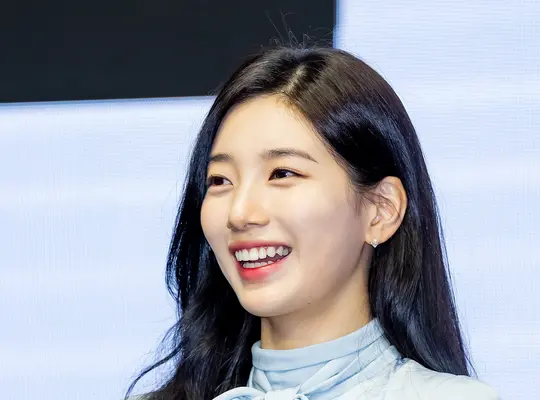 220621 Bae Suzy - 'ANNA' Press Conference | kpopping