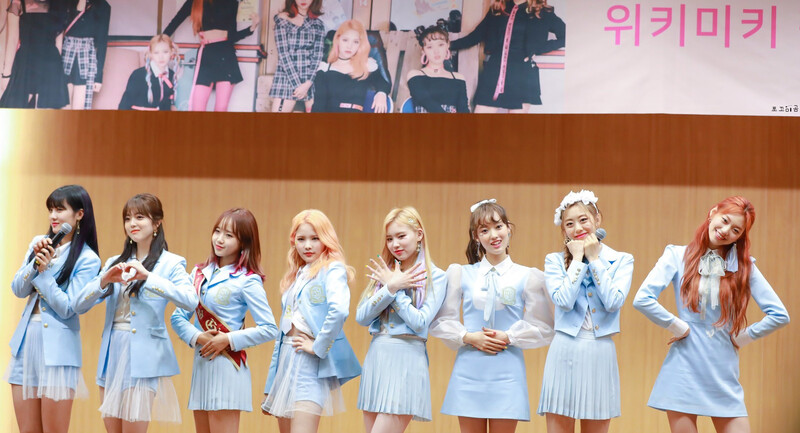 190519 Weki Meki at 'LOCK END LOL' Dongdaemun Fansign documents 1