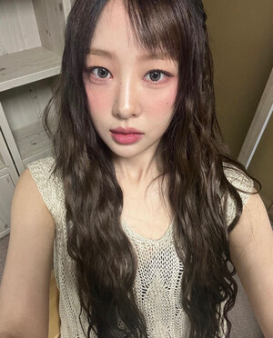 240608 - YVES Instagram Update