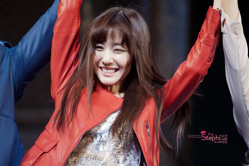 111221 Girls' Generation Tiffany at FAME! Musical First Show documents 6