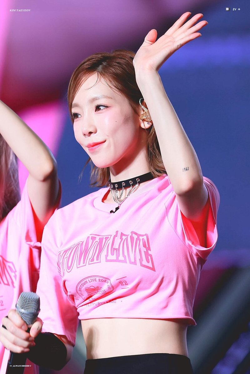 22820 Taeyeon at SMTOWN LIVE 2022: SMCU EXPRESS documents 6