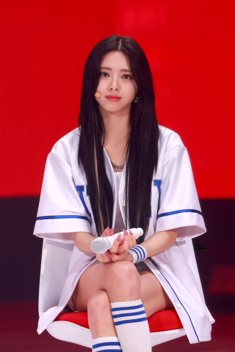 230731 ITZY Yuna - 'Kill My Doubt' Showcase documents 4