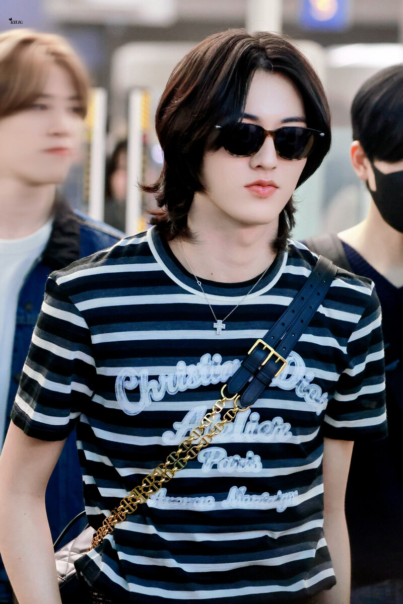 240620 TREASURE Haruto at Incheon International Airport documents 1