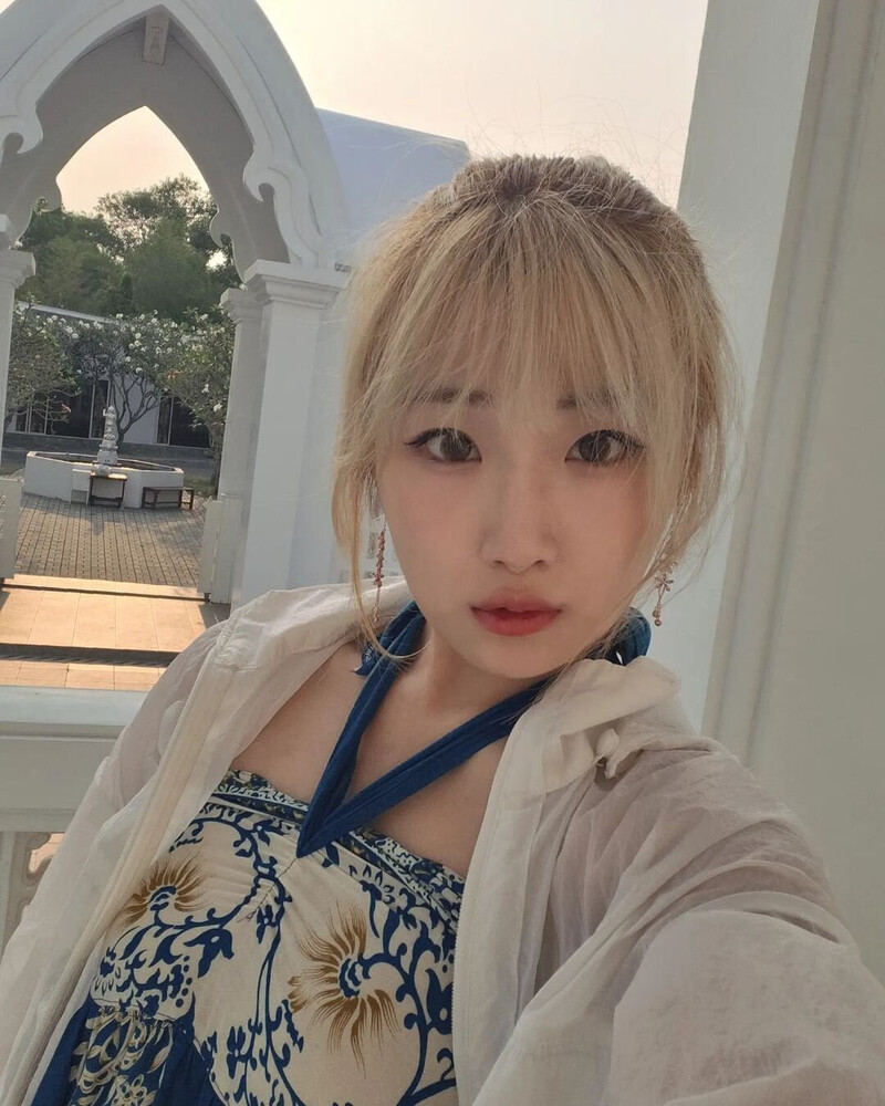 230307 GWSN Seoryoung Instagram Update documents 3