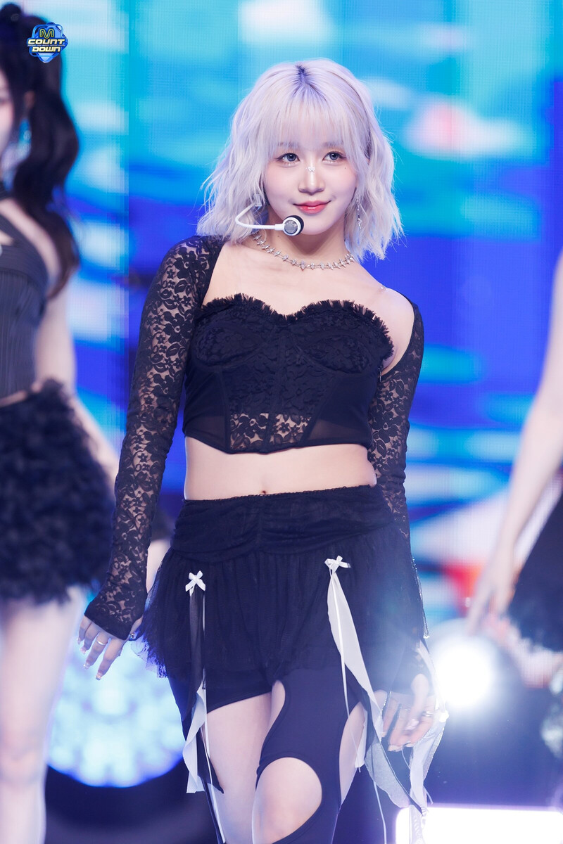 240620 Kep1er Hikaru - 'Shooting Star' at M Countdown documents 5