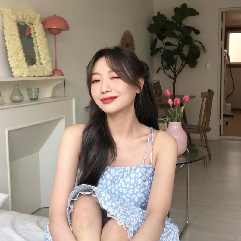 210526 Lovelyz Sujeong Instagram Update documents 11