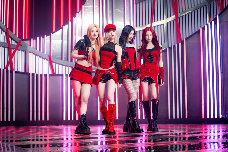 240114 - ITZY 'UNTOUCHABLE' at Inkigayo documents 1