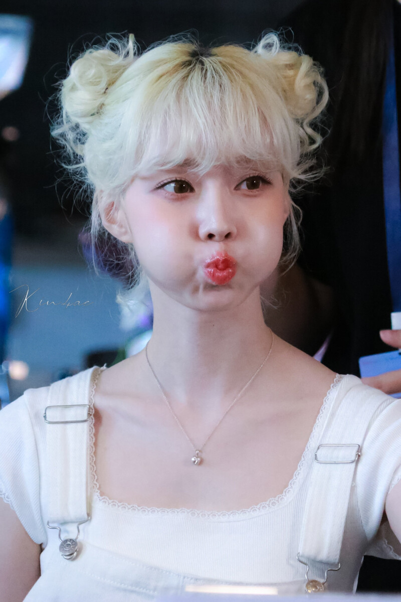 240723 Aespa WINTER at Fansign documents 1
