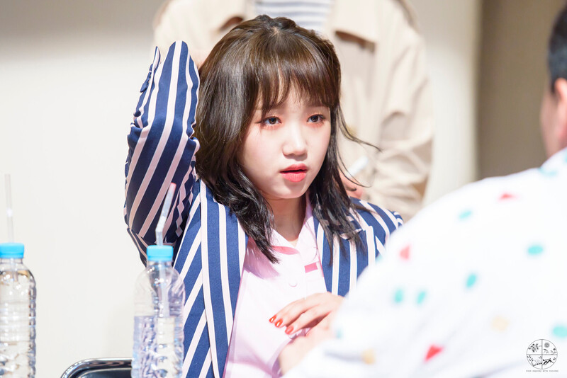 180401 Weki Meki Yoojung at Songpa & Jungu 'Lucky' Fansigns documents 15