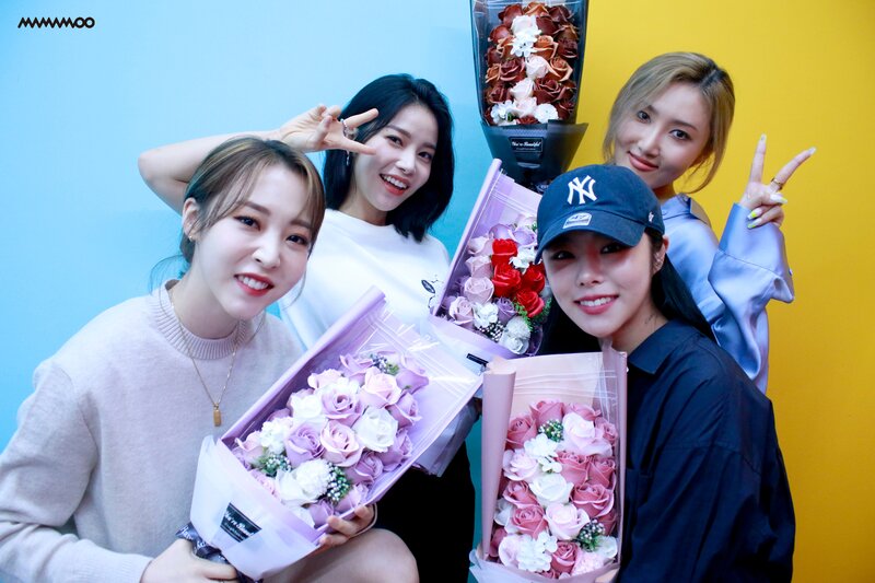 210619 MAMAMOO Cafe Update - 7th Anniversary Behind documents 14