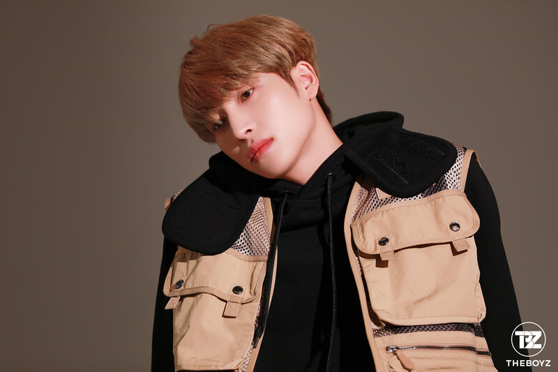 210629 THE BOYZ Harper's Bazaar 2021 July Issue Behind the Scenes | Naver Update documents 2