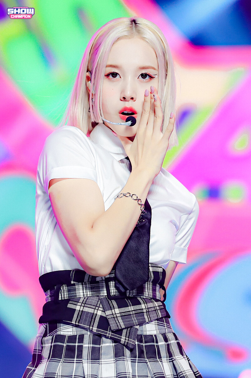 210922 STAYC - "STEREOTYPE" at Show Champion documents 4