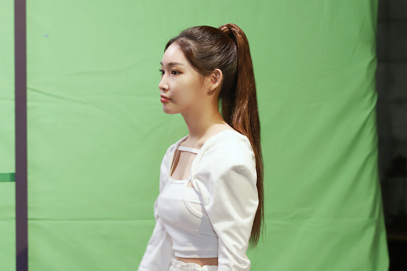 210924 Chungha Cafe Update - WANNA LAB Commercial Shoot Behind documents 3