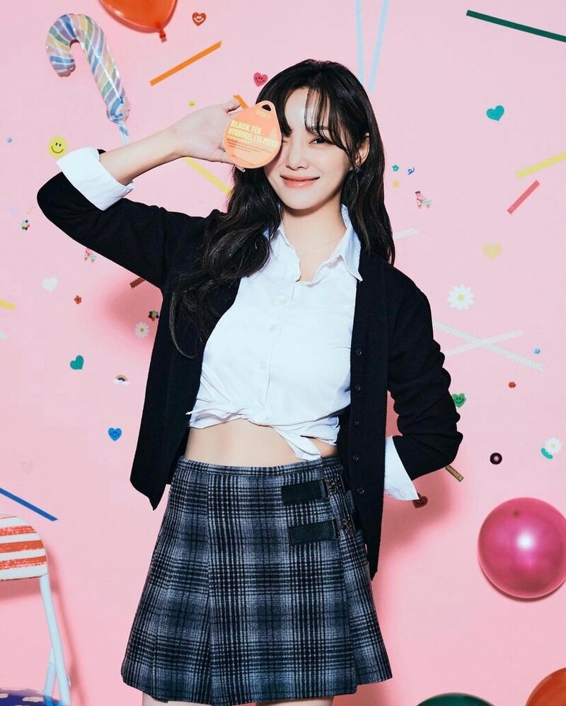 230116 Sejeong for O!GET! (Instagram Update) documents 6
