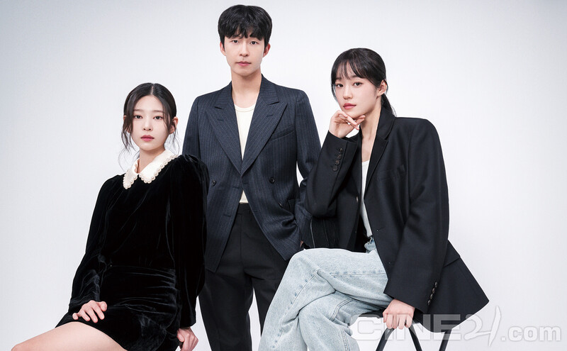 Kim MinJu with Hong Kyung and Roh Yoon Seo for CINE21 n° 1478 November 2024 Issue documents 2