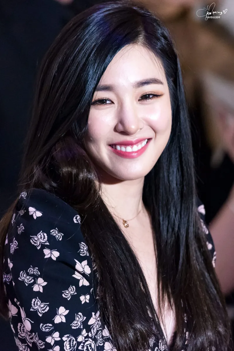 Tiffany1770.jpg