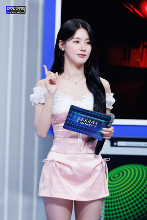 230831 MC Miyeon at M Countdown