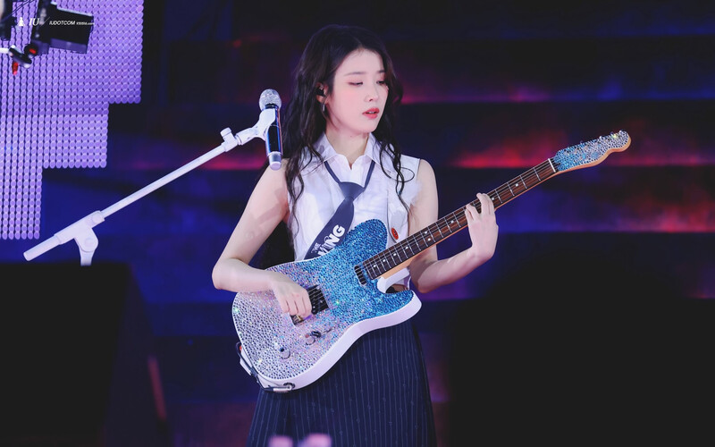 240921 IU - HEREH World Tour Concert Encore: The Winning in Seoul Day 1 documents 12