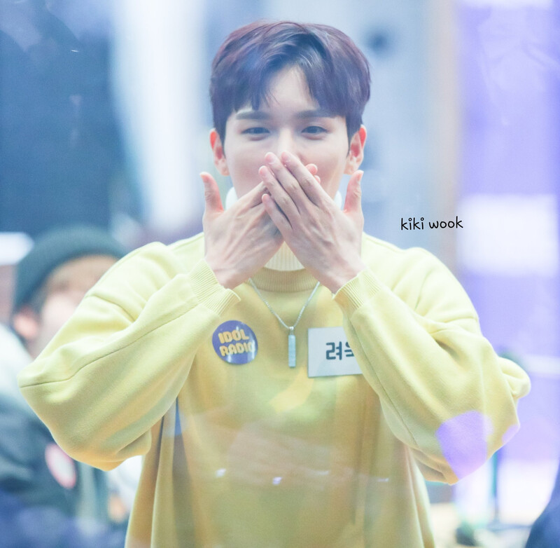 190108 Ryeowook at Idol Radio documents 6