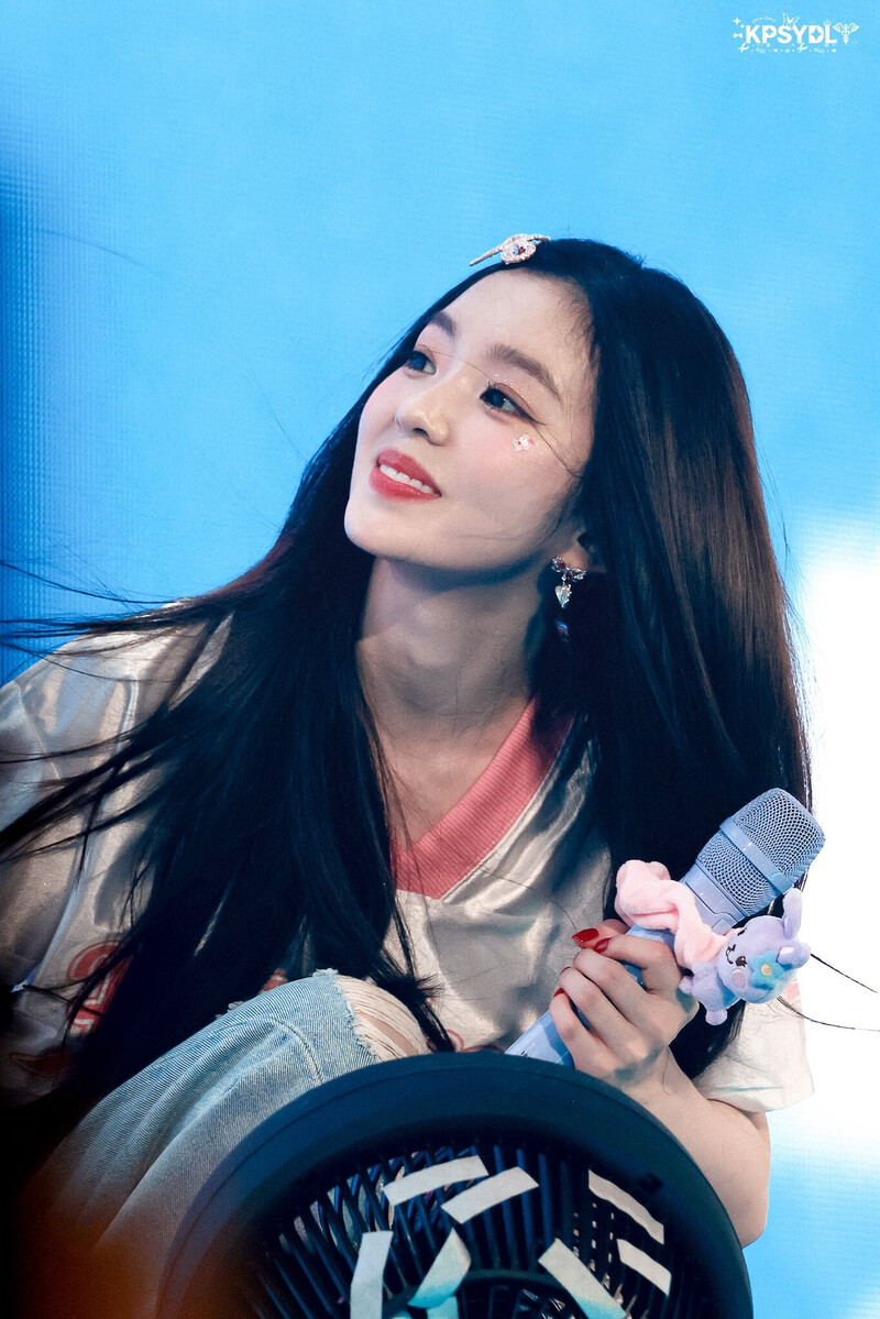 240802 Red Velvet Irene - Fan-Con Tour 'Happiness : My Dear, ReVe1uv' in Seoul Day 1 documents 11