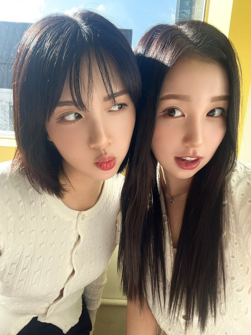 240409 WOOAH SORA sns update with LUCY documents 1