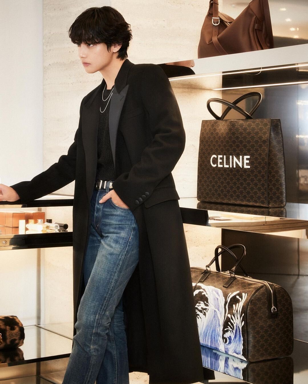 230410 Marie Claire Korea: Ambassadors V, Lisa, and Park Bo-gum gathered in  one place to celebrate the opening of the Celine pop-up store in The  Hyundai Seoul. : r/bangtan