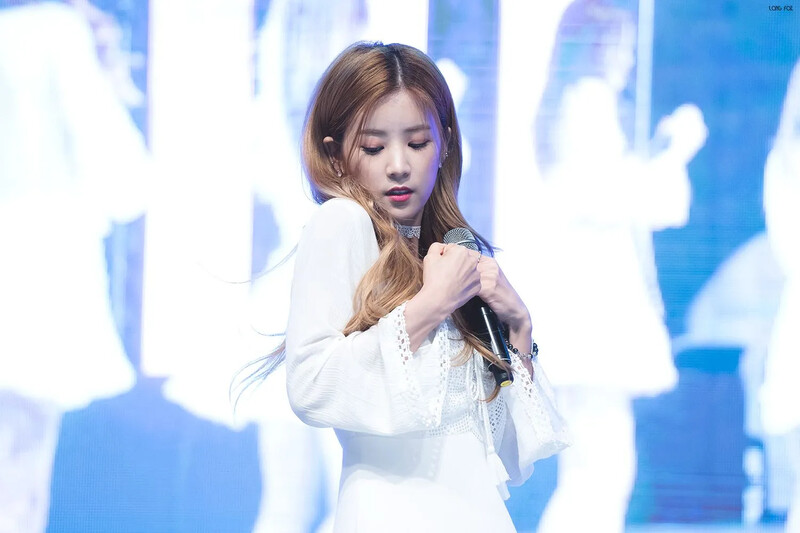 Chorong152_1.jpg