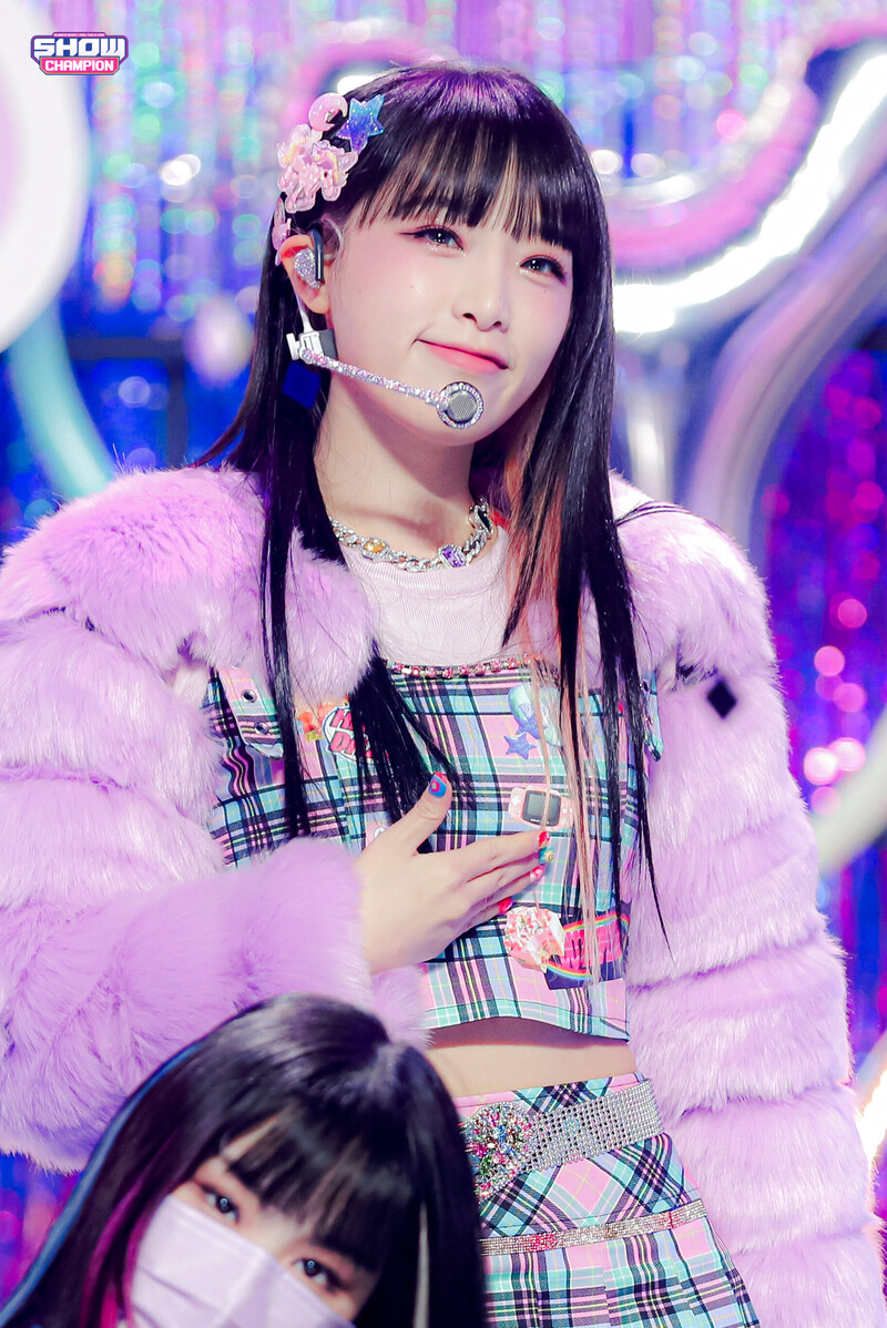 220126 Yena - "SMILEY" at Show Champion documents 8