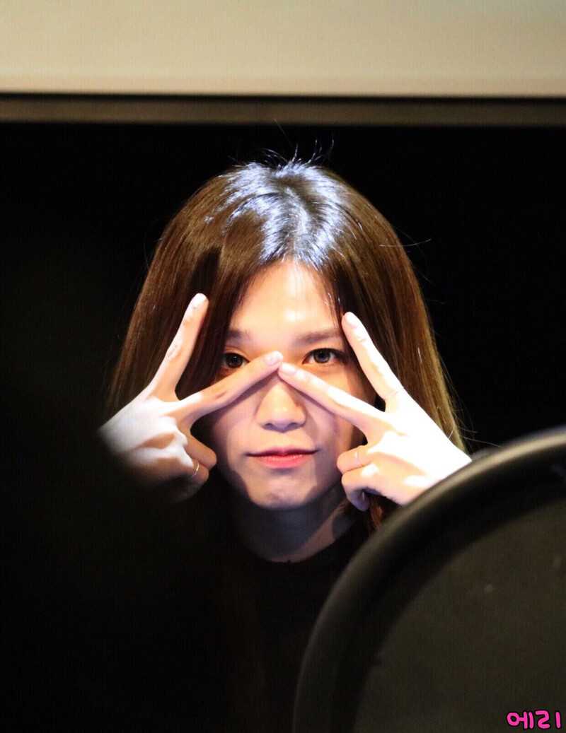 160929 Apink EUNJI at fansign event documents 6