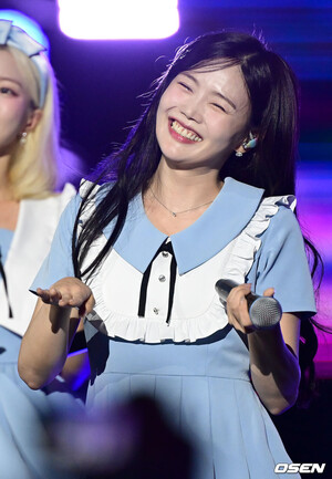 240929 OH MY GIRL Hyojung - at '2024 Yeongdong Daero K-POP Concert'