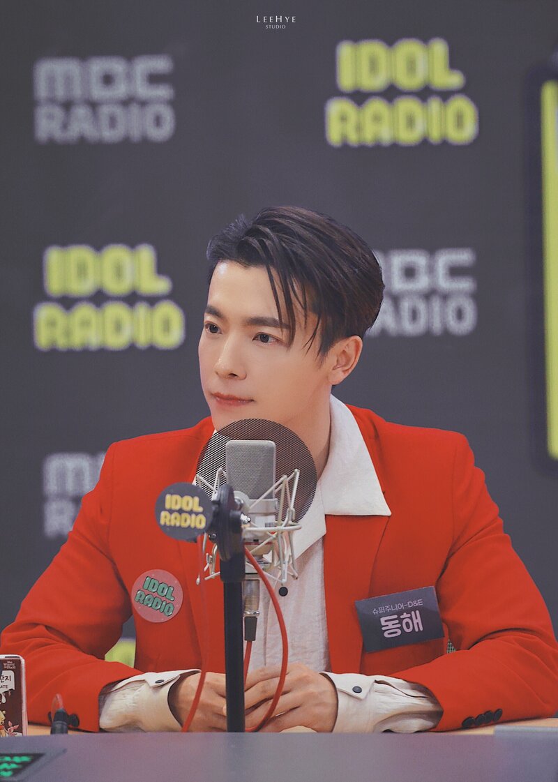190419 Super Junior D&E Donghae at Idol Radio documents 6