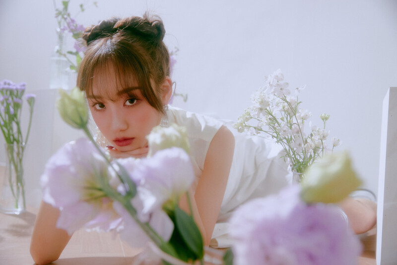 Fifty Fifty - Concept Photos 'The beginning: Cupid' documents 5