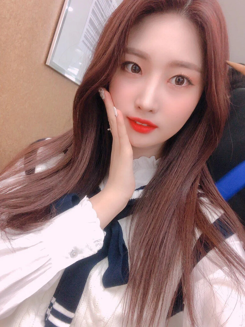 February 18 2020 Everglow Twitter Update Everglow At The Show Kpopping 2132