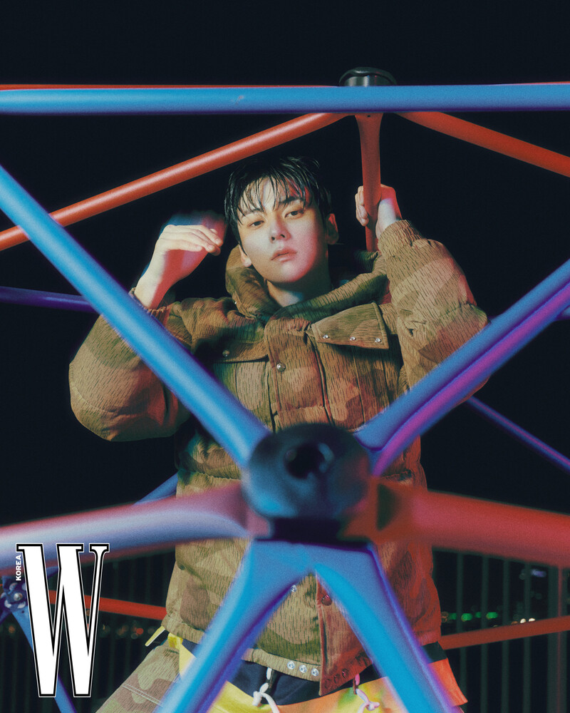 Minhyun for W Korea | November 2023 documents 3