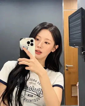 230706 - (G)I-DLE Miyeon Instagram Update