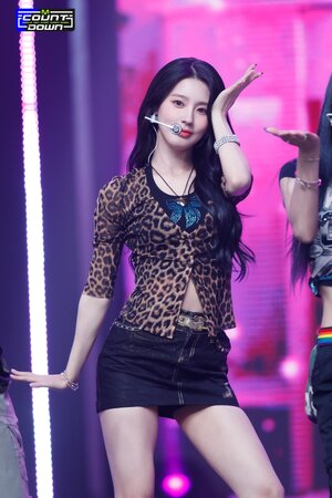 230525 (G)I-DLE Miyeon - 'Queencard' at M COUNTDOWN