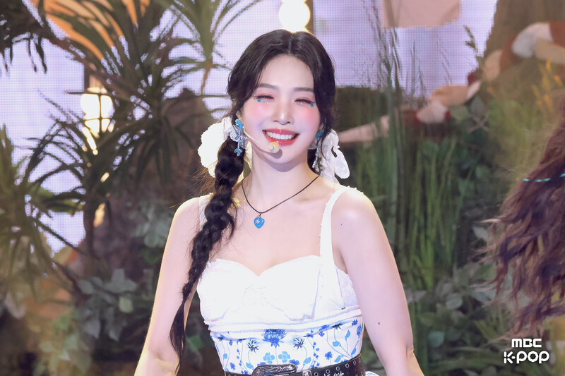 240706 Red Velvet Joy - 'Cosmic' at Music Core documents 3