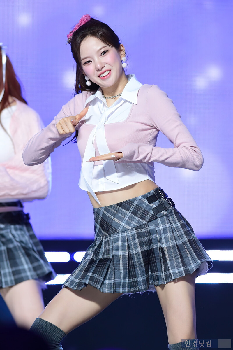 241113 Kep1er Yujin - 'TIPI-TAP' at Show Champion documents 1