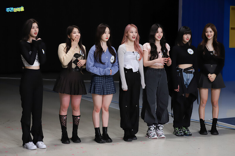 220222 MBC Naver Post - NMIXX at Weekly Idol documents 1